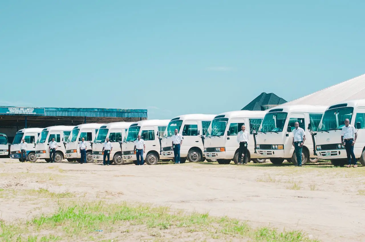 Uma imagem com varios carros